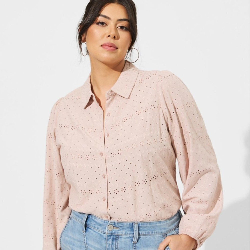 Torrid - Eyelet Button Up Long Sleeve Shirt in Mushroom​​​​​​​​​​